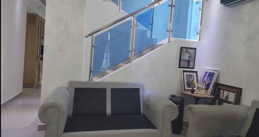 Casa en km 13, Autopista Duarte Santo Domingo Oeste