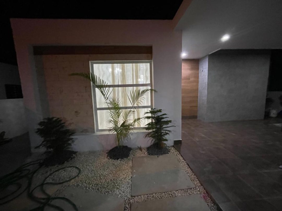 Casa en Caleta, La Romana 3 hab, piscina
