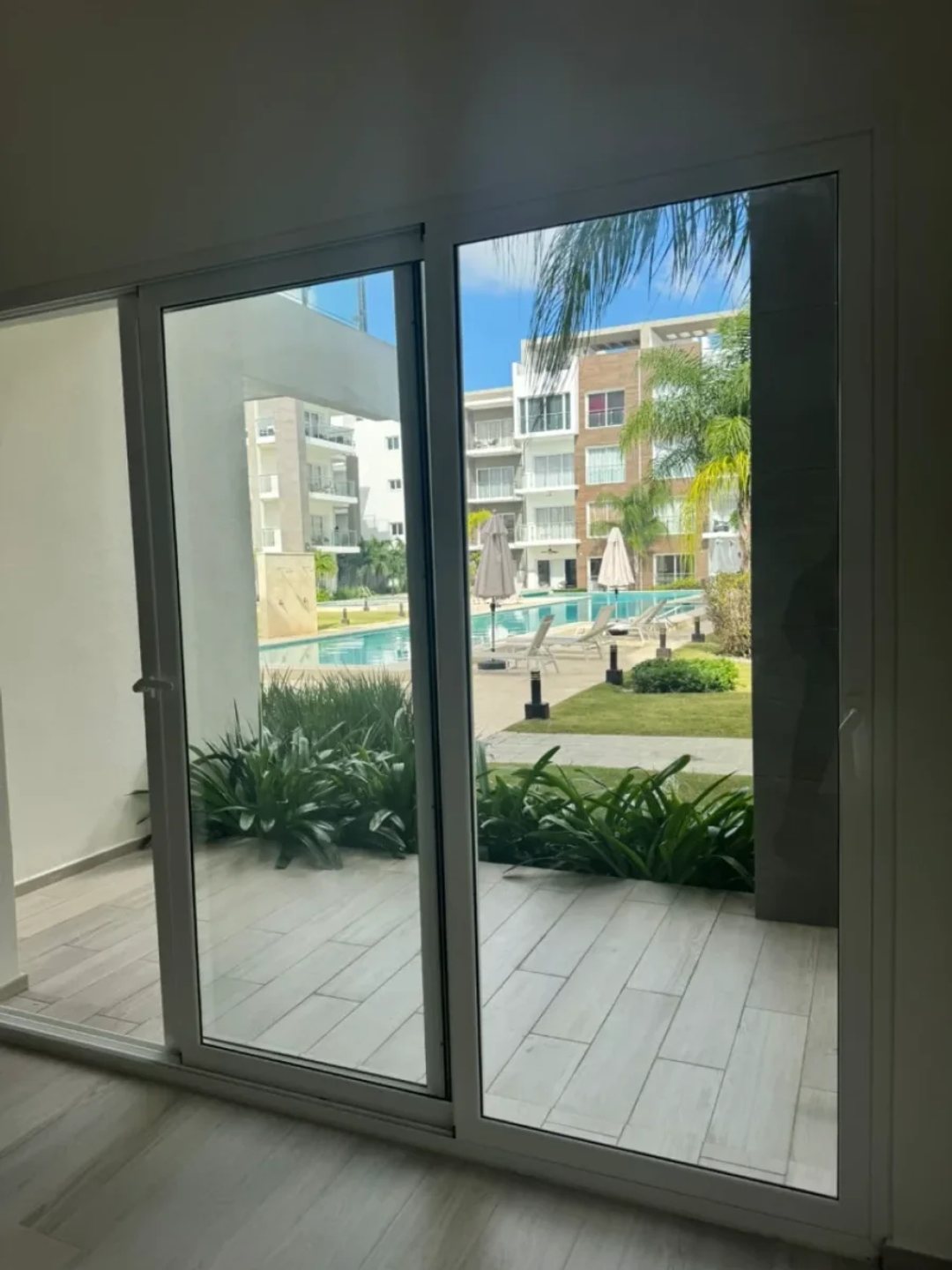 Apartamento en Planta Baja en Cana Bay Vista a la Piscina