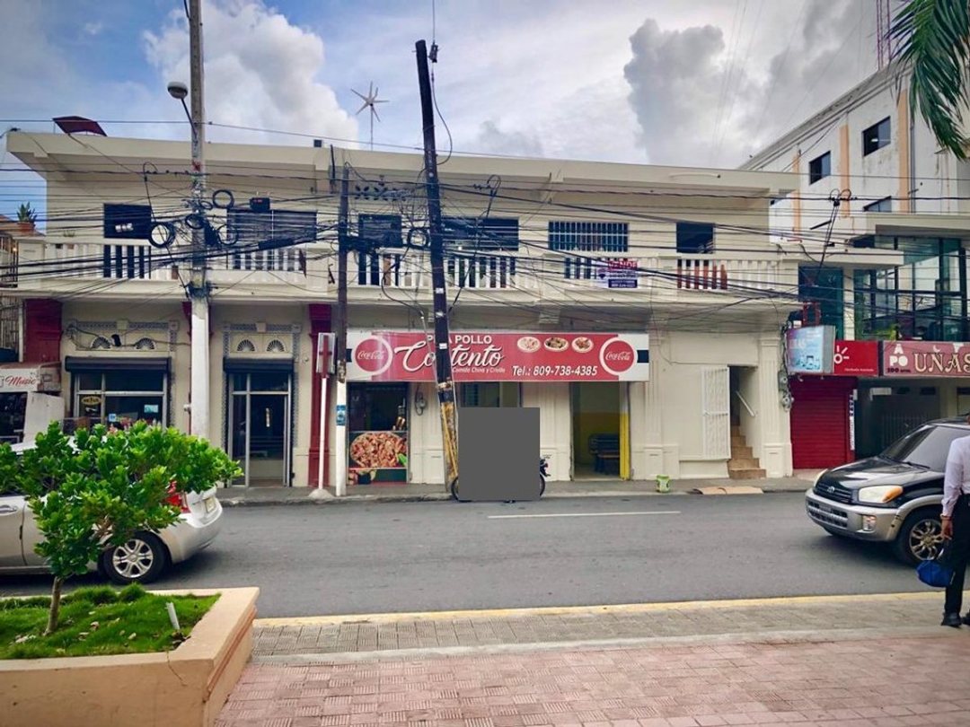 Edificio en venta en el centro de Baní