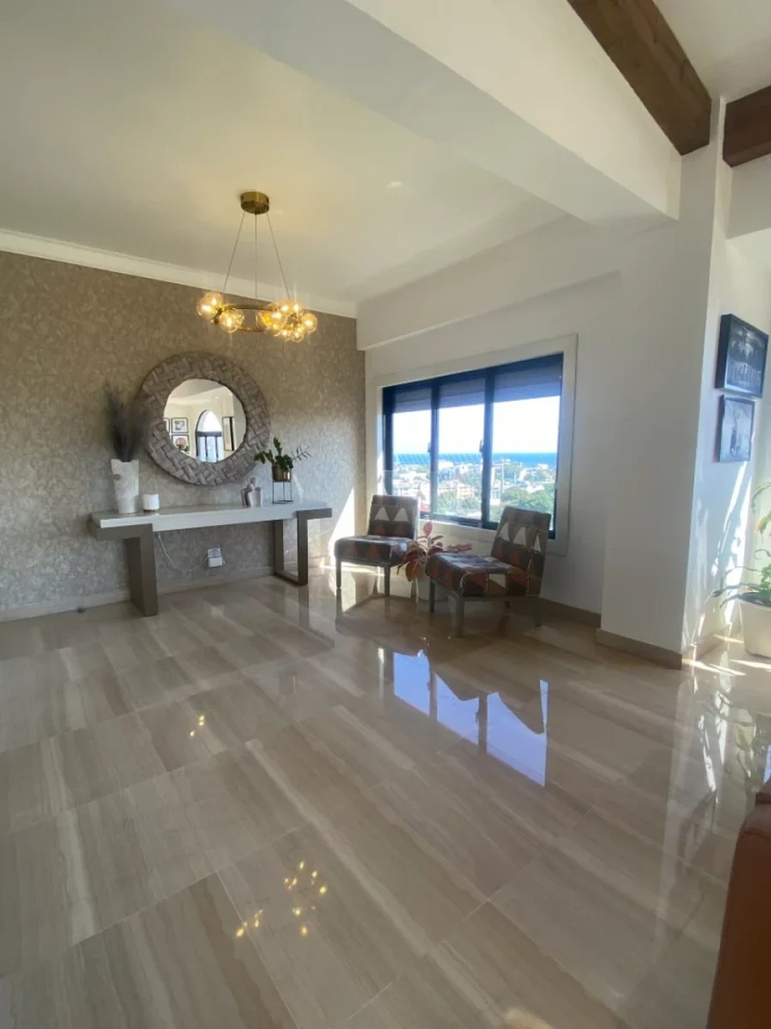 Apartamento en Gazcue, 4H/4B/3P, V. Venta