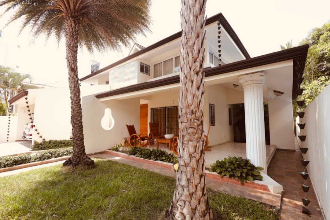 Casa Villa Familiar