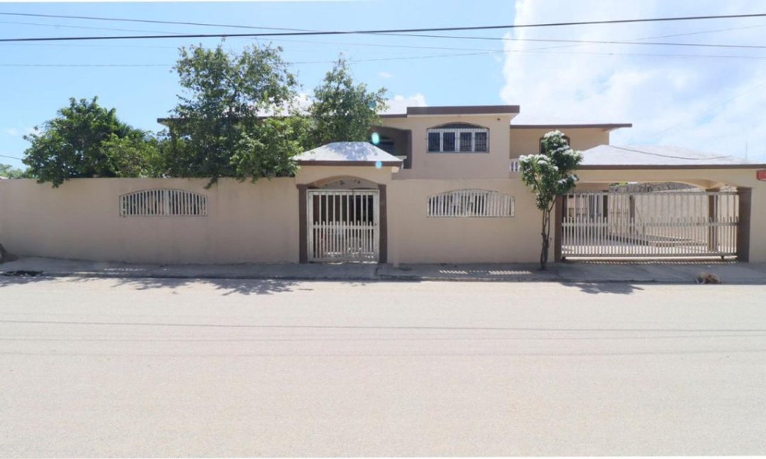 Casa de Lujo en Santo Domingo Este