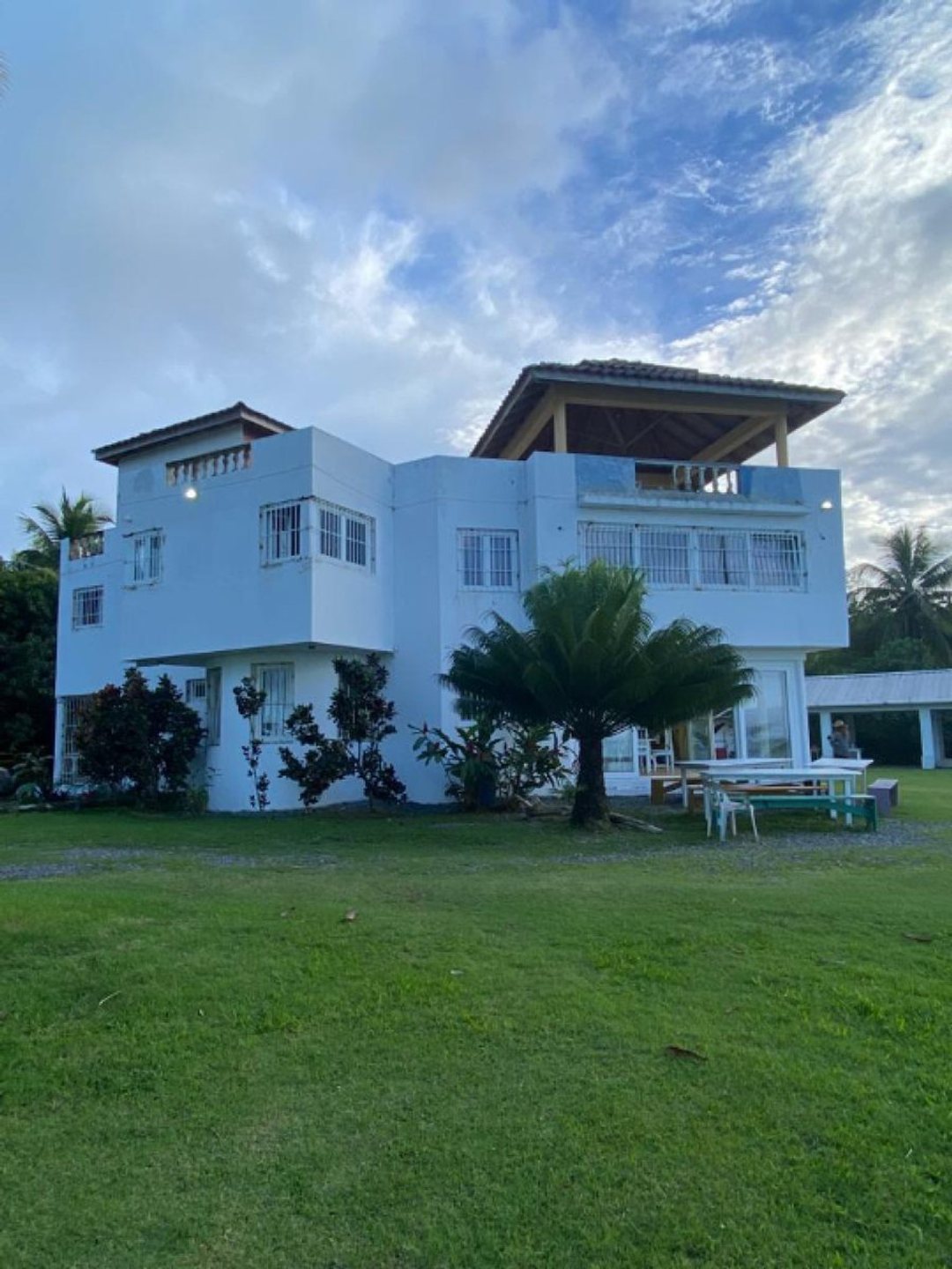 Casa en Miches con 4 habitaciones y 6 parqueos