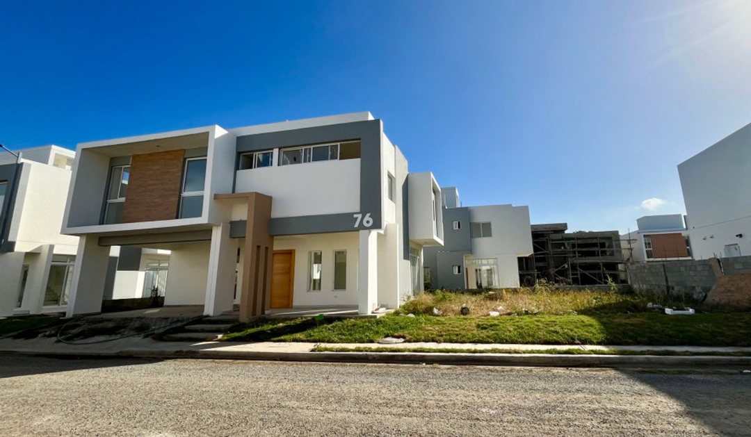 Casa nueva en San Cristóbal, Madre Vieja Sur