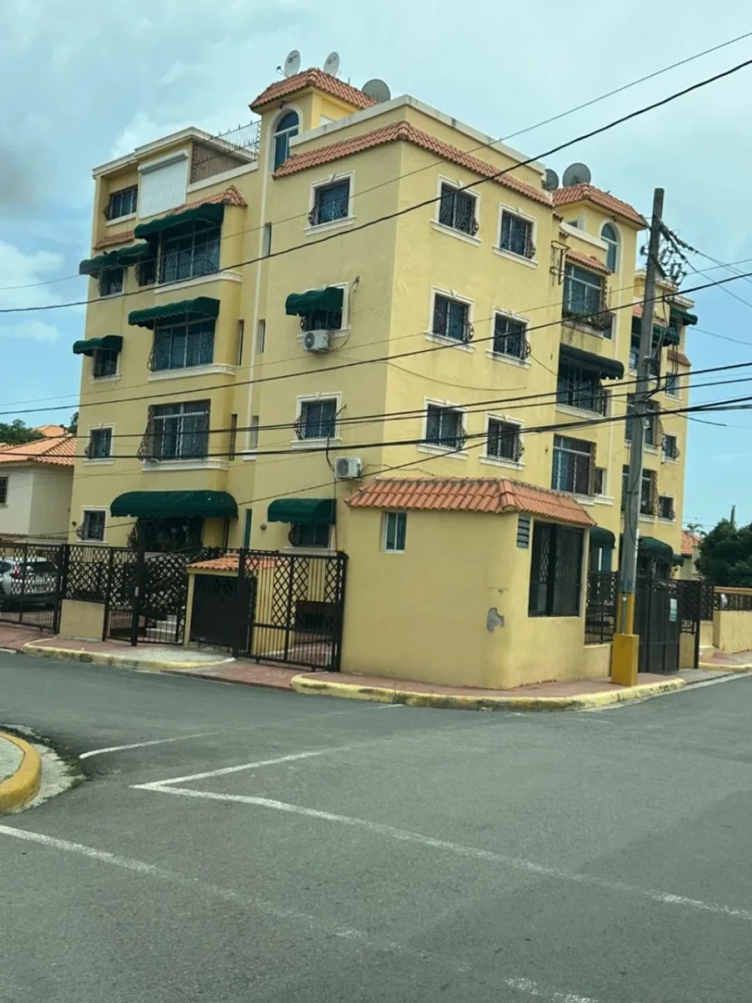 Penthouse de Lujo Con Vista al Mar en Santo Domingo Este