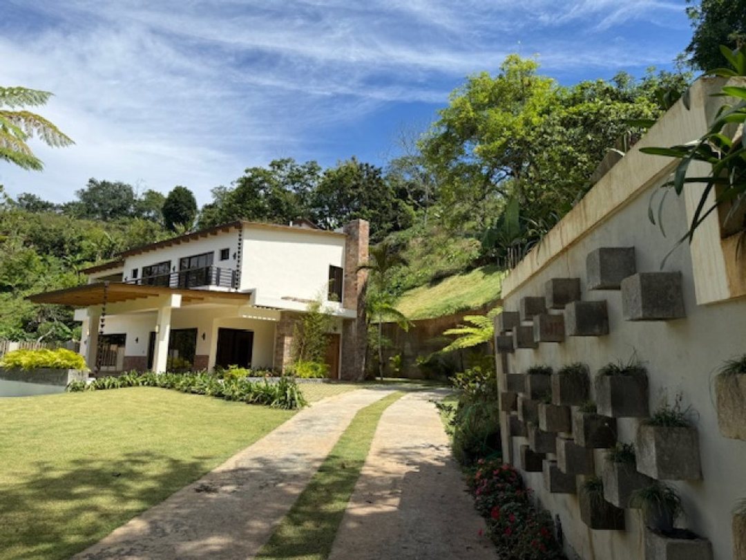 Casa en venta en La Colonia, Cambita Garabitos