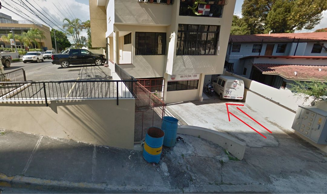 Local Comercial en Arroyo Hondo, Santo Domingo