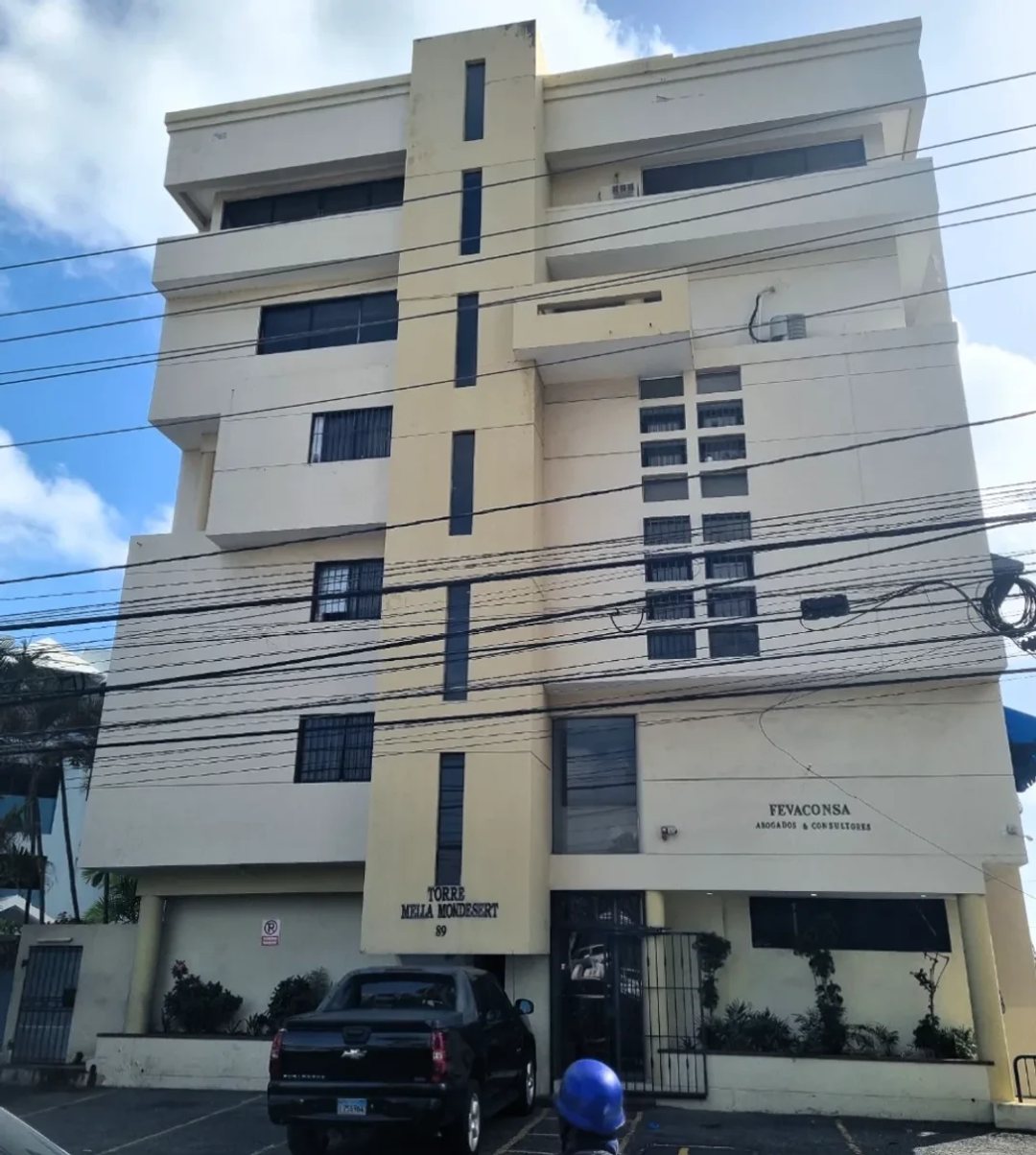 Local Comercial en Arroyo Hondo, Santo Domingo