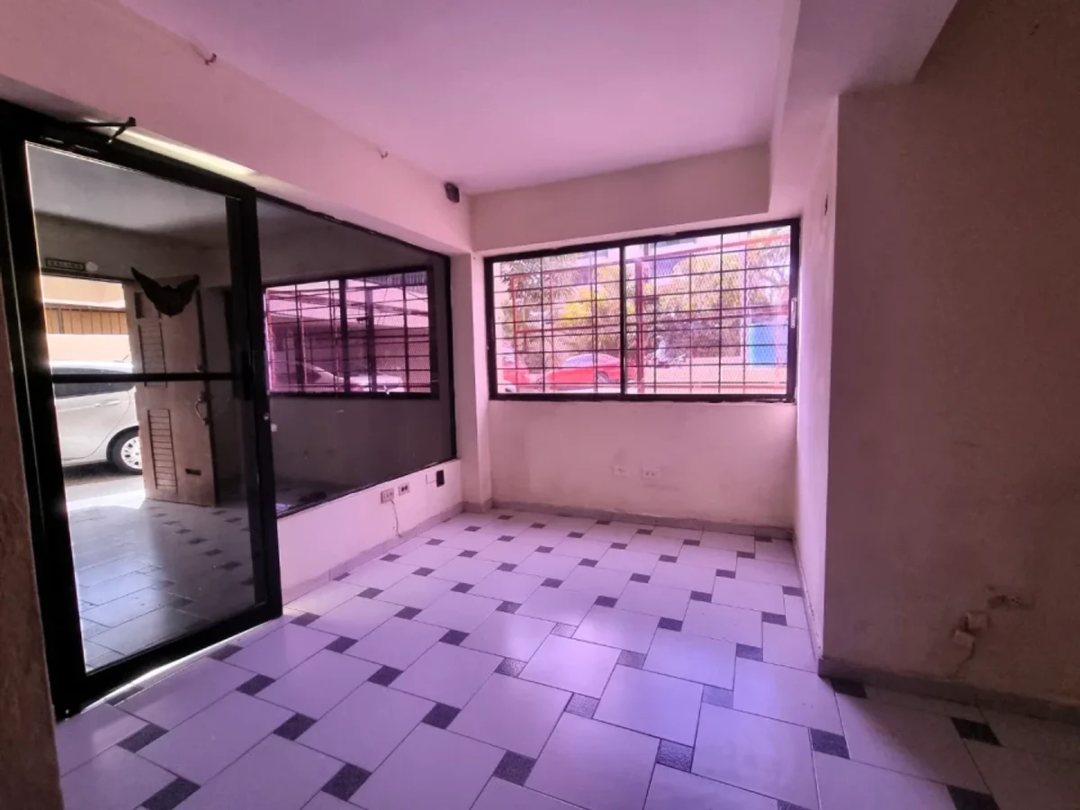 Local Comercial en Arroyo Hondo, Santo Domingo