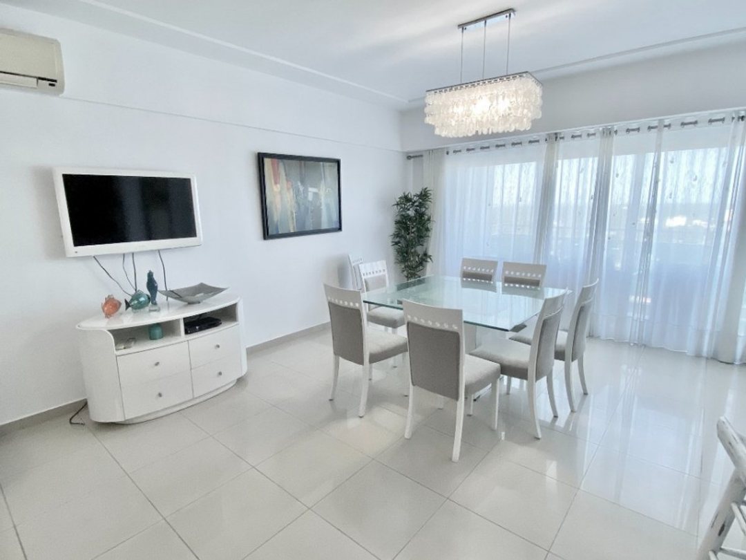 Apartamento En Juan Dolio, San Pedro De Macorís