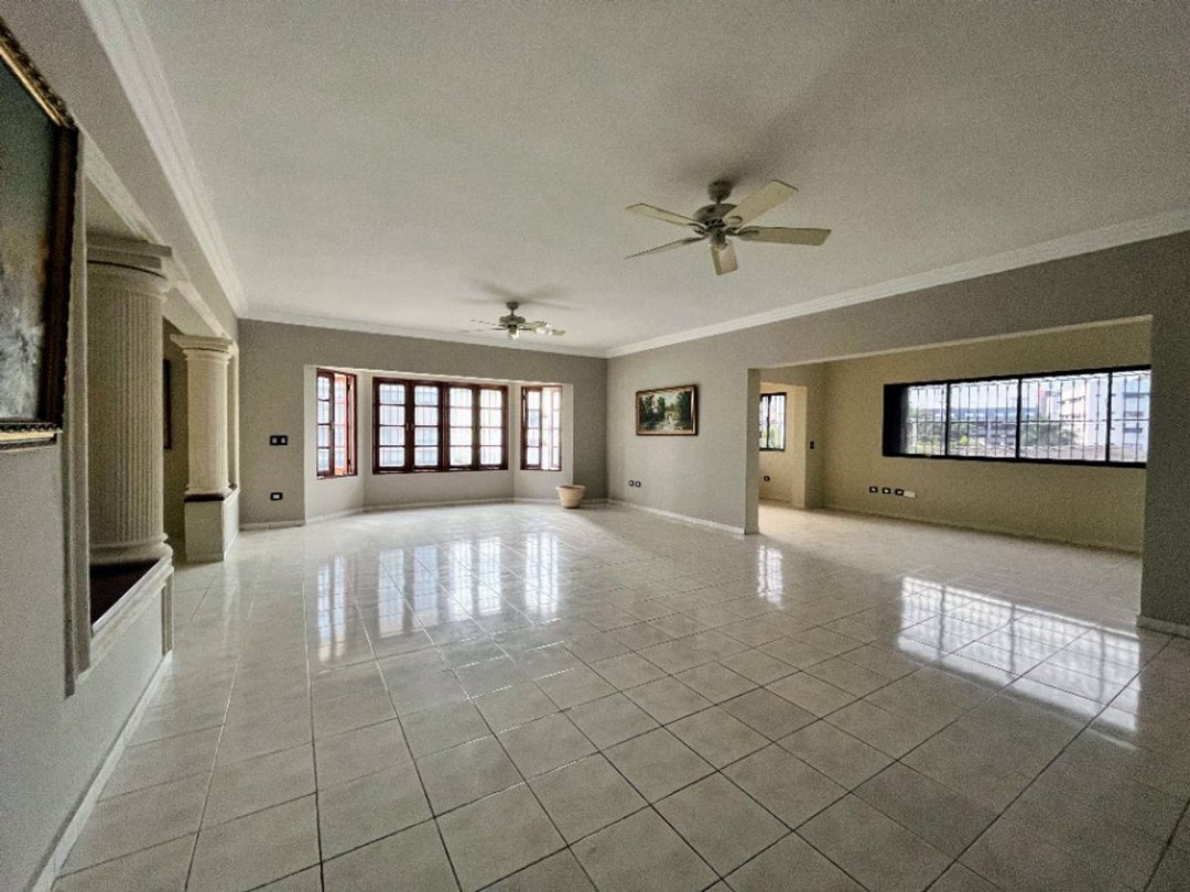 Apartamento de lujo en El Vergel, Santo Domingo