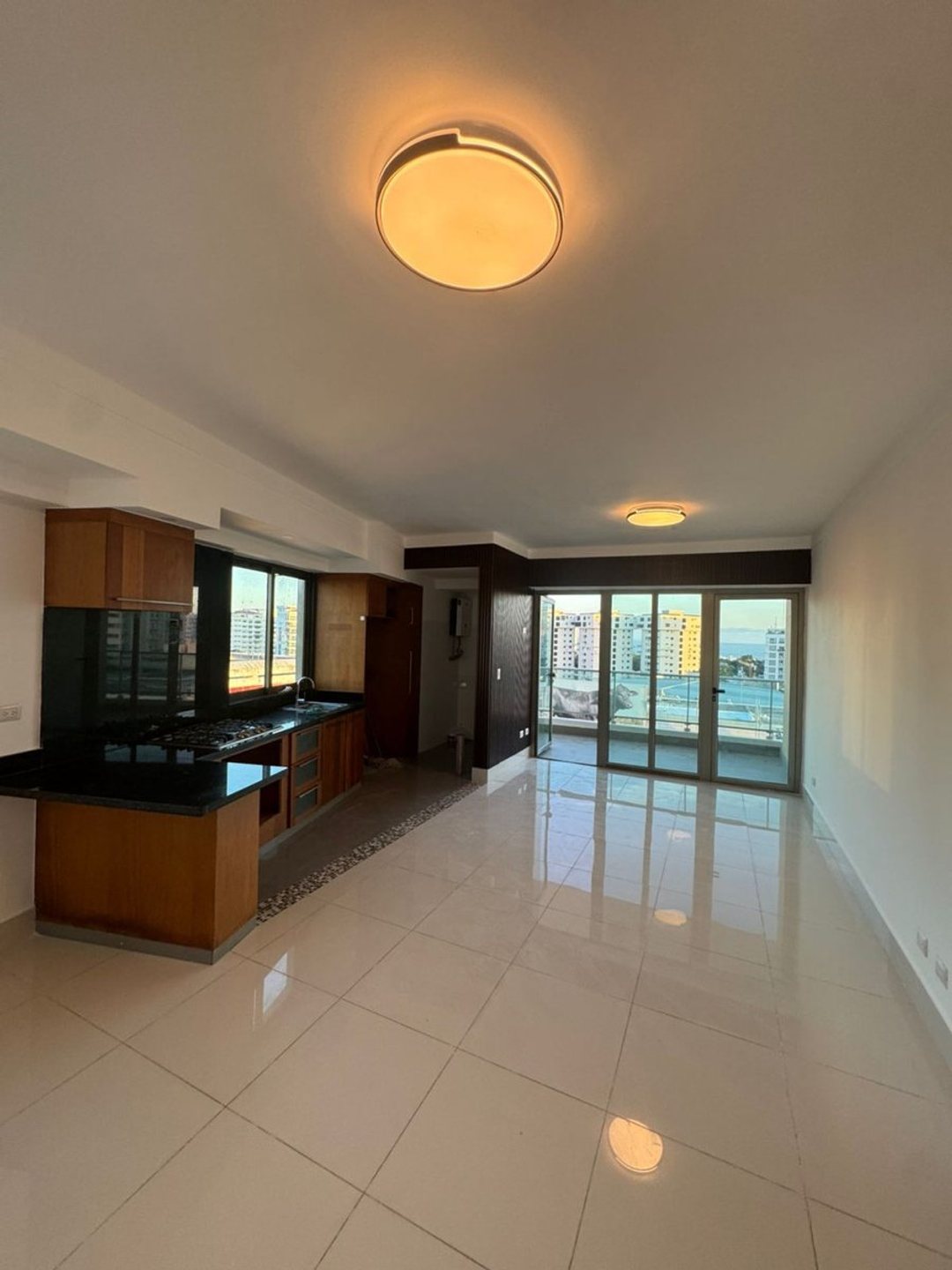 Apartamento con vista al mar en Ensanche Naco