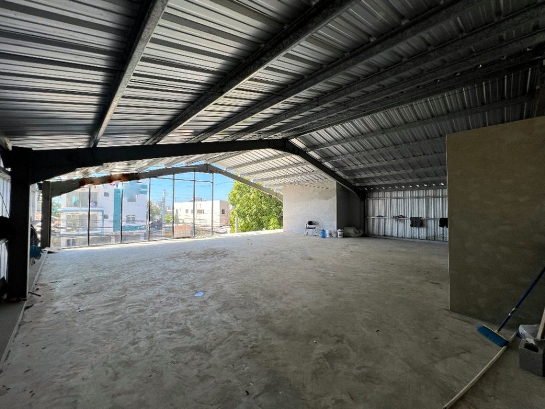 Local Comercial En Ensanche Ozama, Santo Domingo E