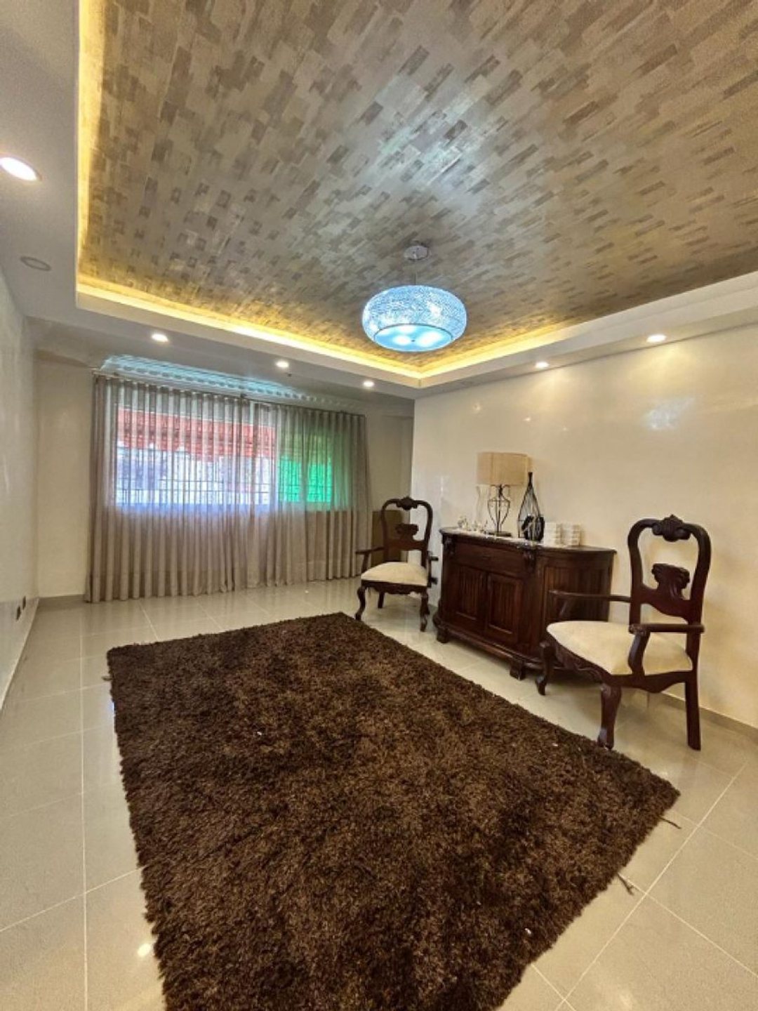 Penthouse de Lujo en Reparto Los Tres Ojos