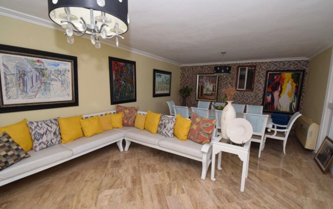 Casa de Lujo en Altos de Arroyo Hondo II