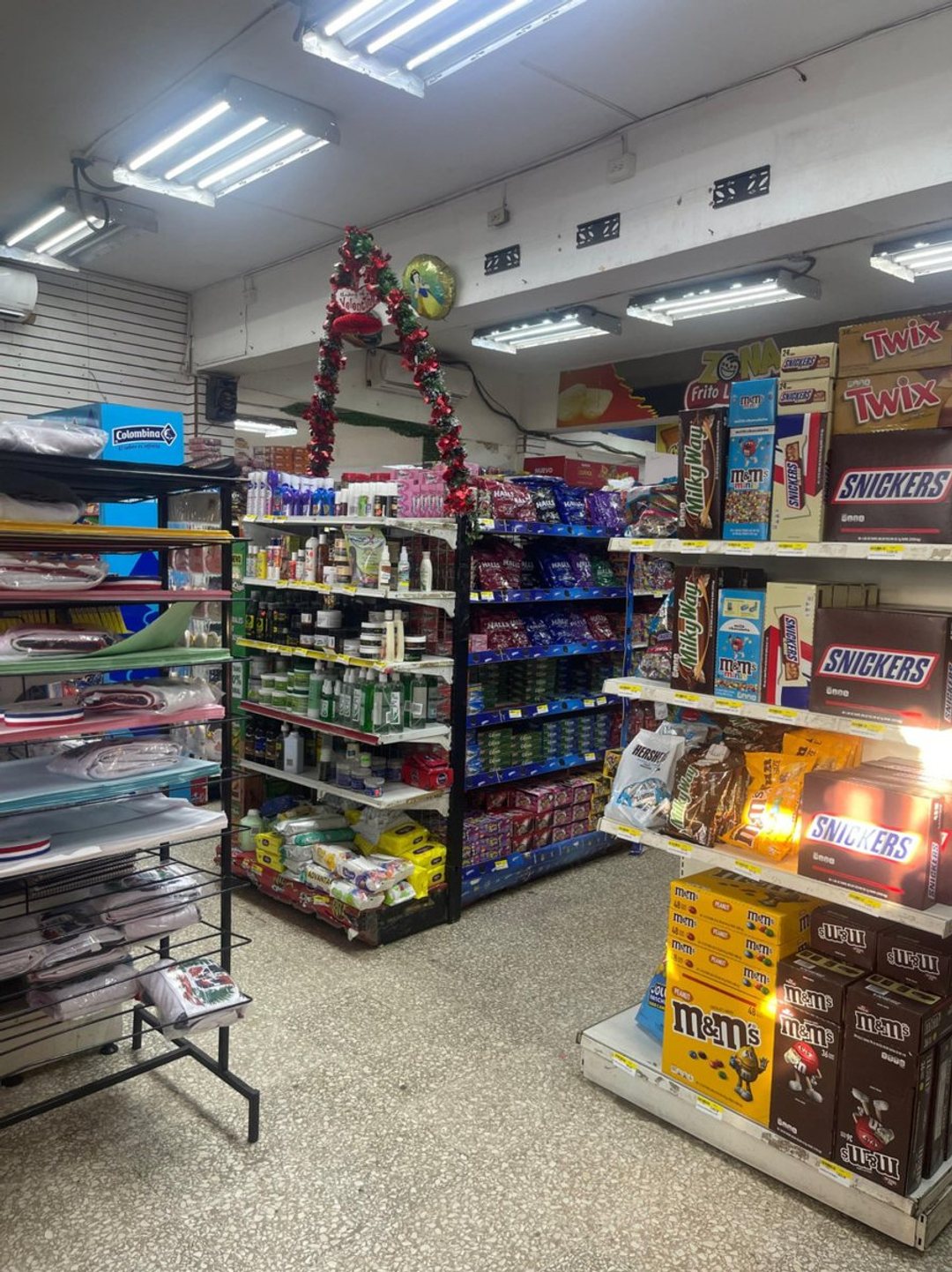 Negocio en Venta en Los Mina Centro