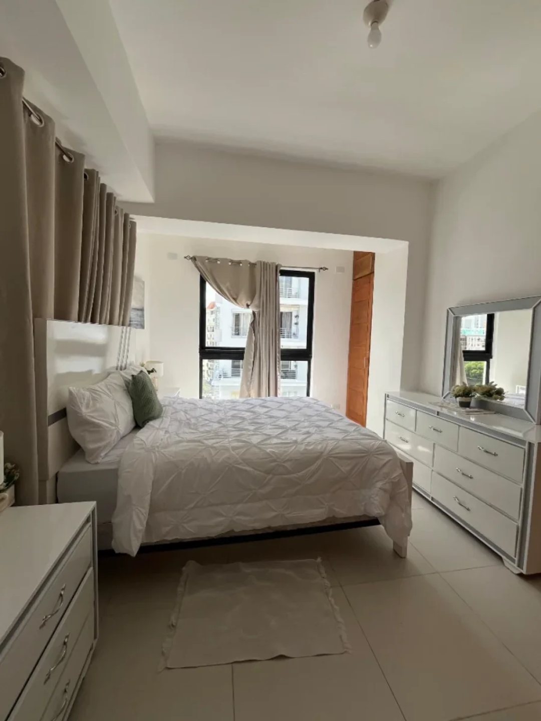 Penthouse en Venta en el Ensanche Serralles, DN
