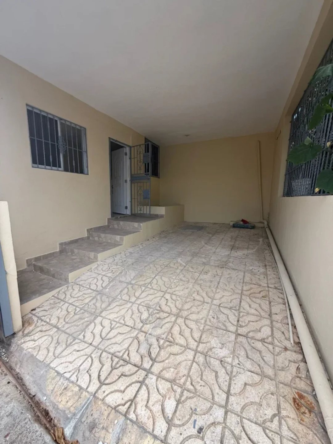 Casa amplia en Jardines del Ozama