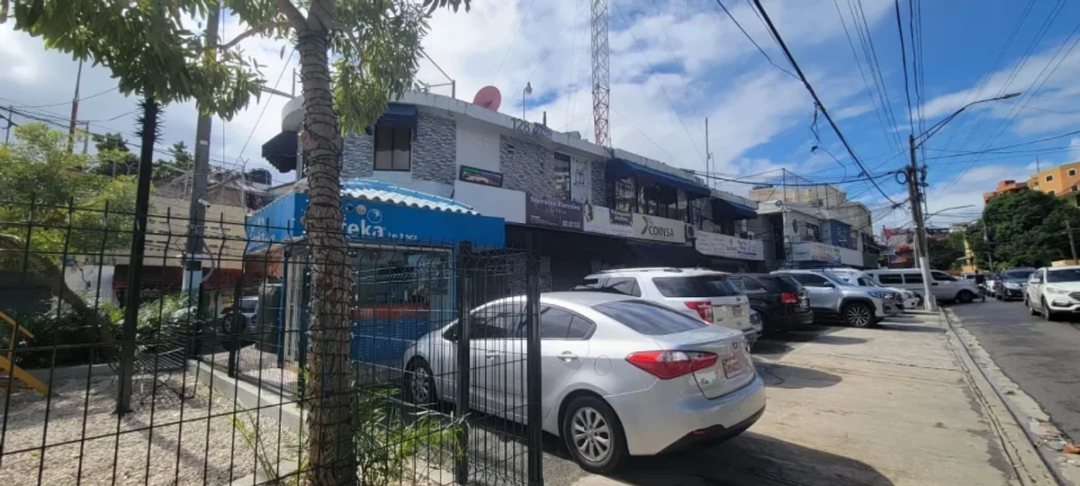 Plaza Comercial en Venta. Santo Domingo