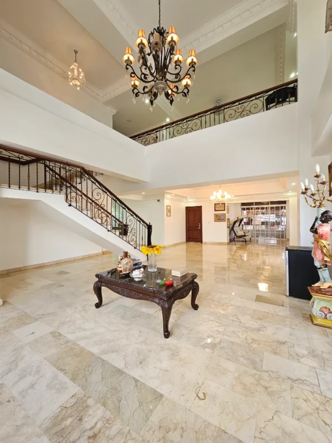 Penthouse de 4 habitaciones en Bella Vista