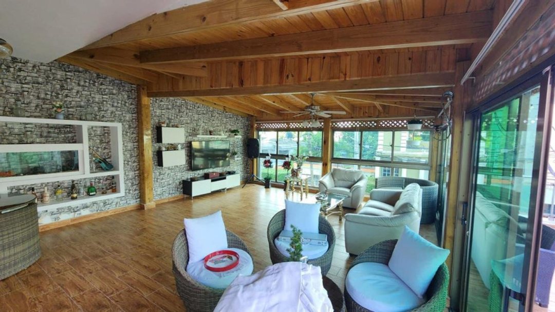 Apartamento en Alma Rosa I 2do nivel