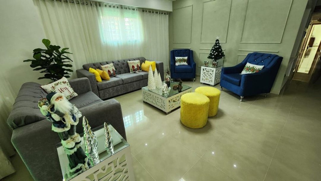 Apartamento en Alma Rosa I 2do nivel