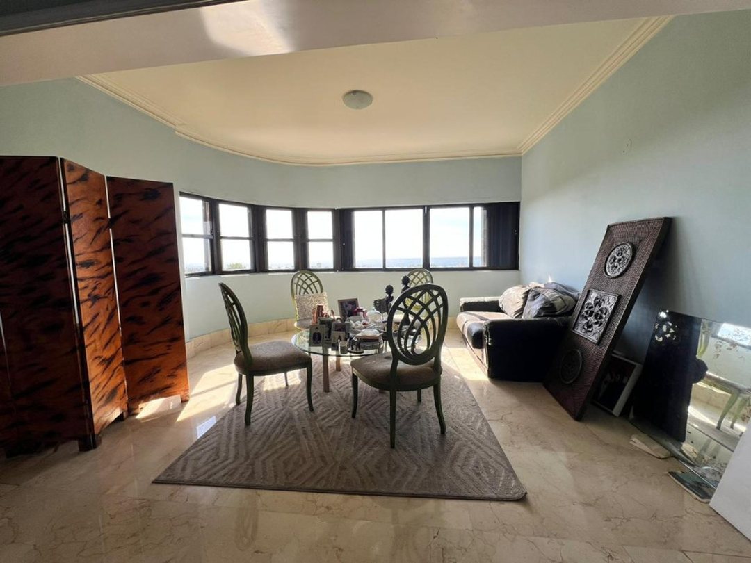 Apartamento en venta en Avenida Anacaona