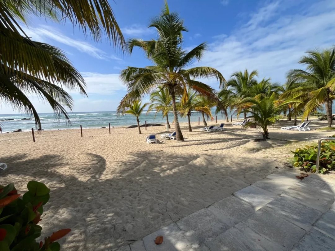 Apartamento venta Juan Dolio  primera linea playa