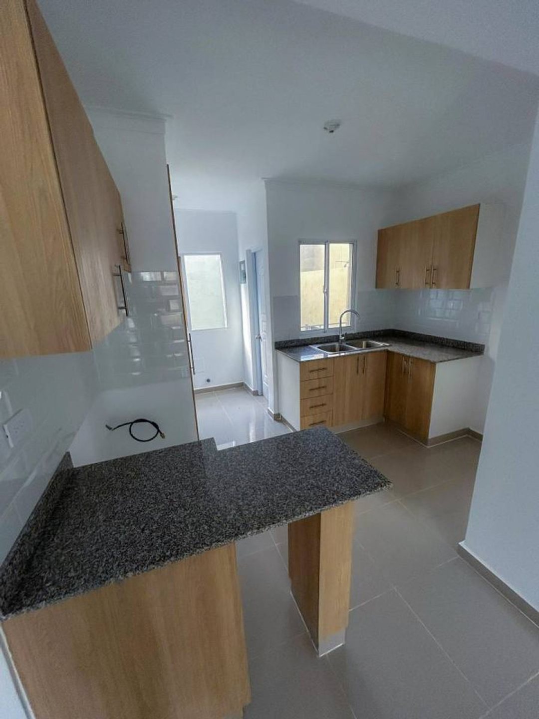Apartamento detrás de la embajada Americana