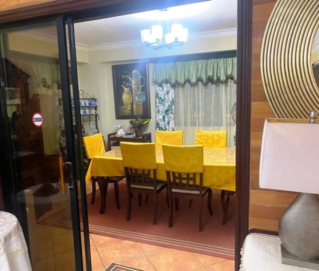 Casa en venta en proyecto cerrado en Arroyo Hondo.