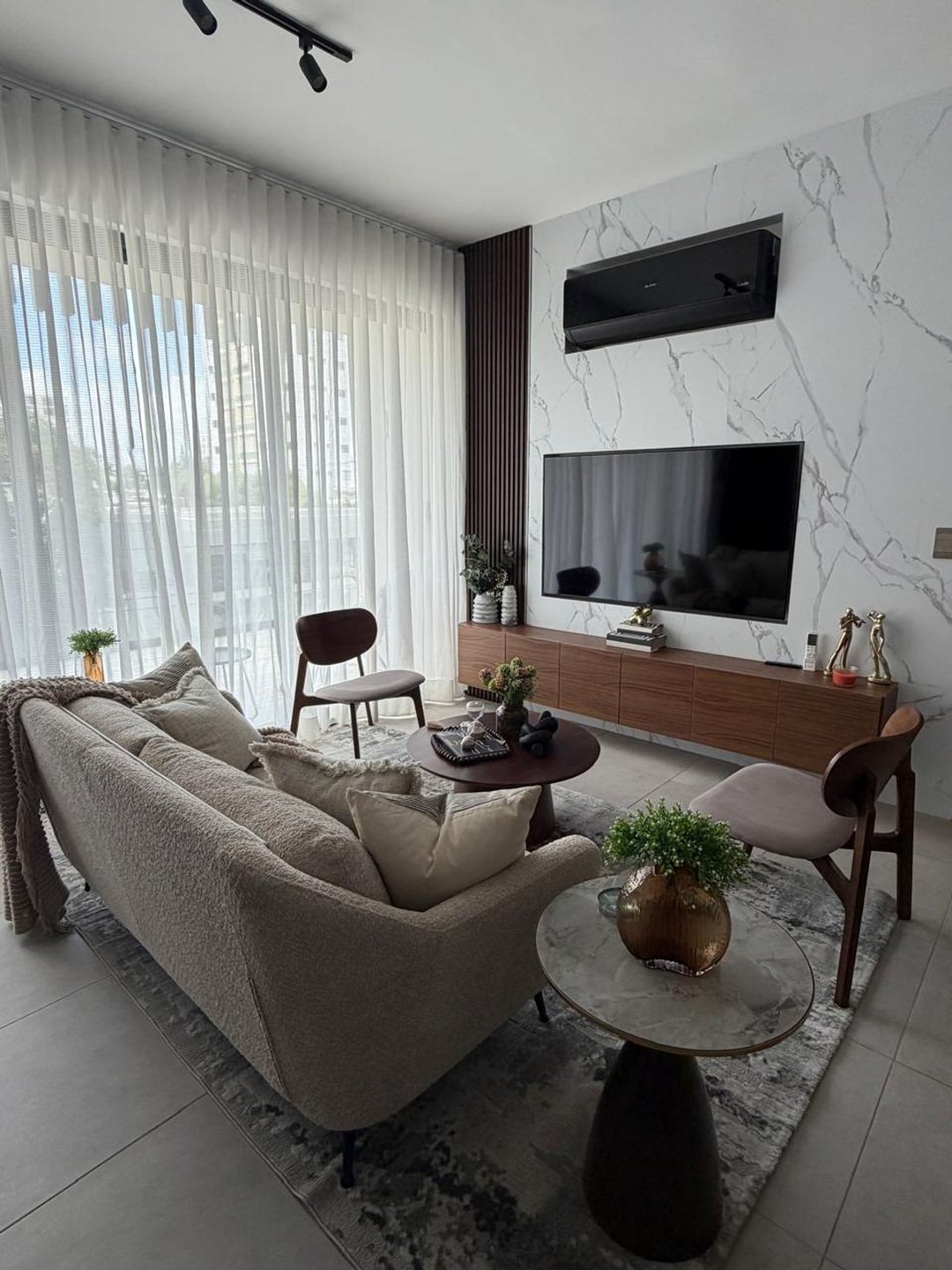 APARTAMENTO EN ALQUILER EN PIANTINI