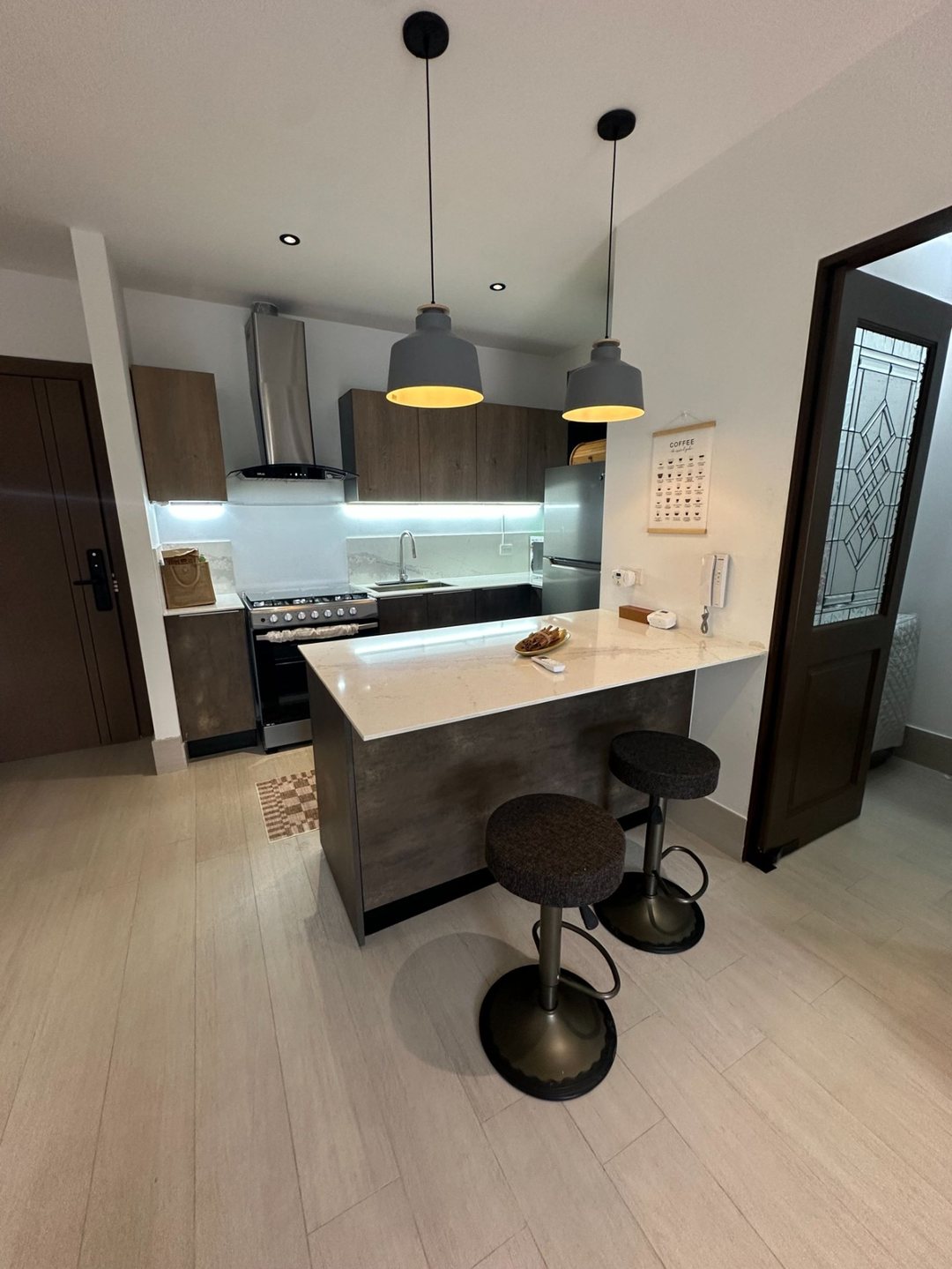 Alquilo Apartamento Amueblado en Piantini
