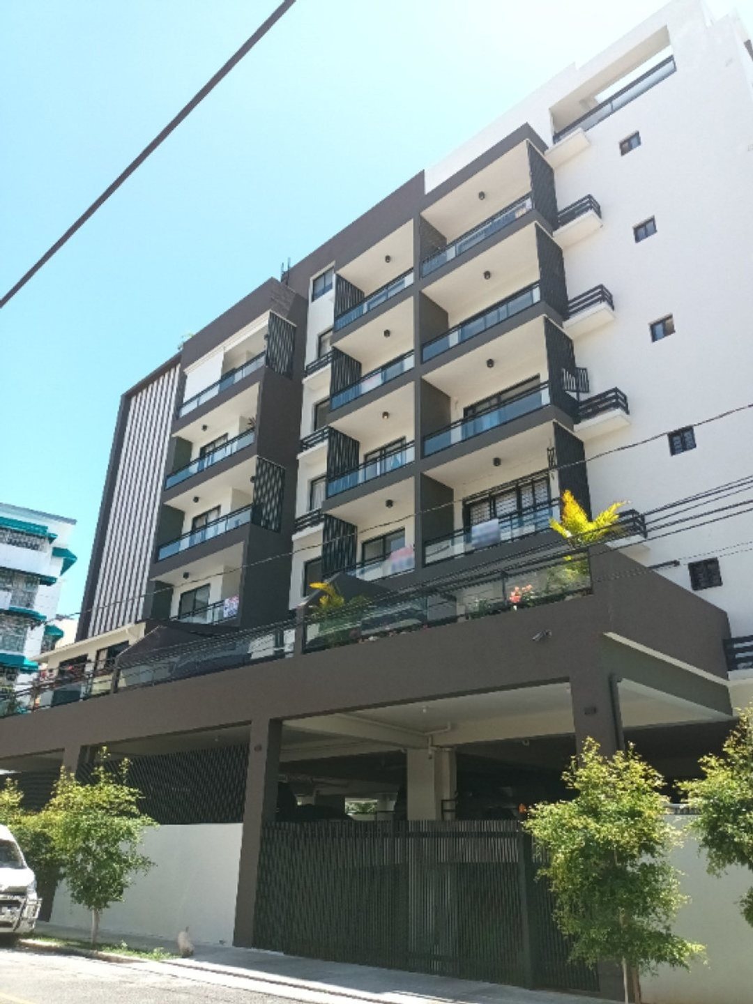 Moderno apt de 2 habs con balcon, jacuzzi  y gym