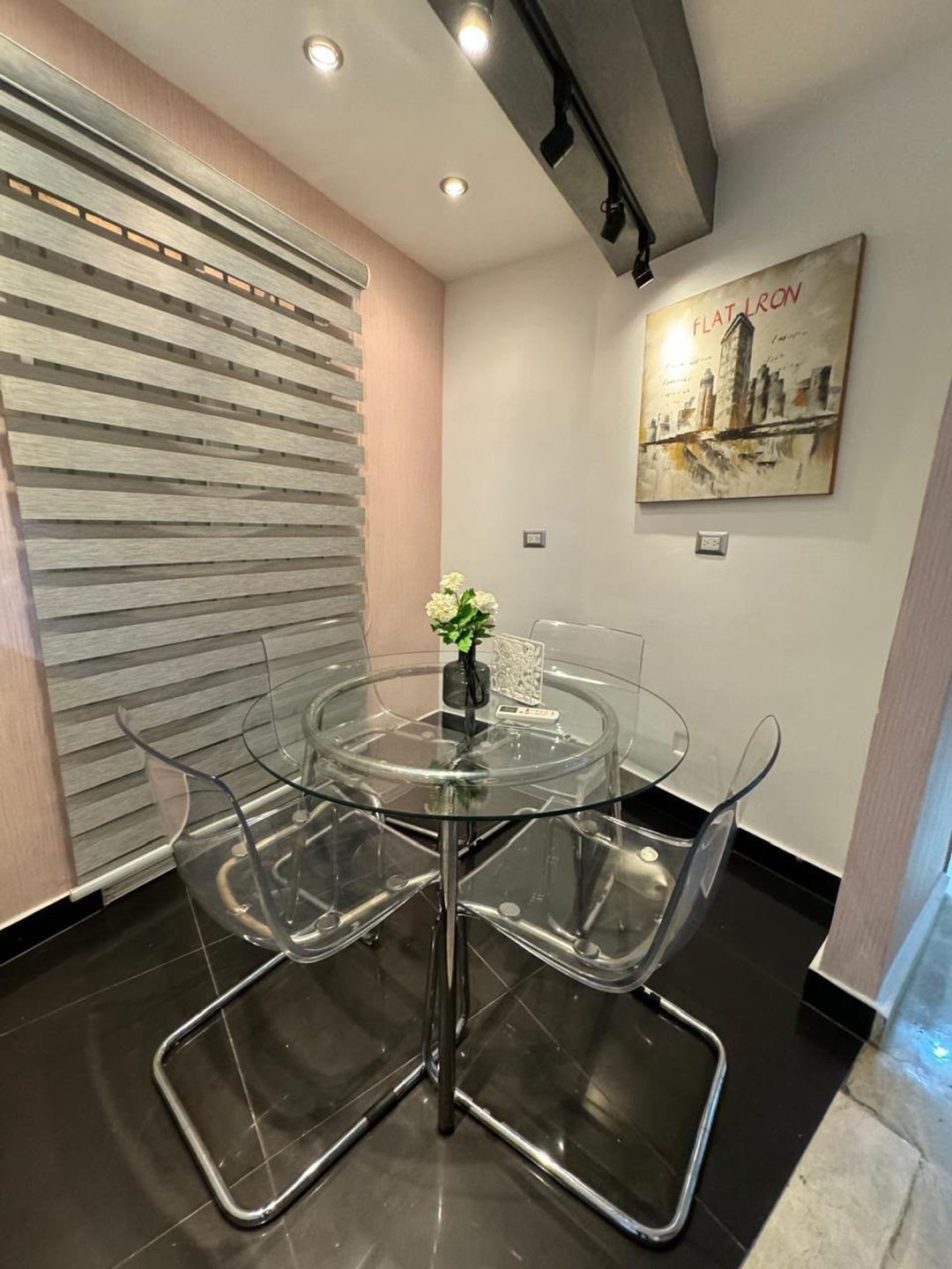 Apartamento amueblado en alquiler – Los Cacicazgo