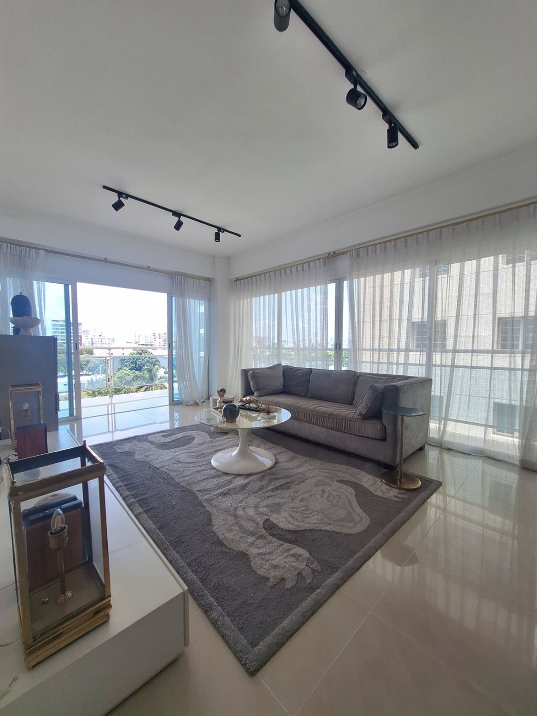 Apto. 3 habitaciones AMUEBLADO en Los Cacicazgos