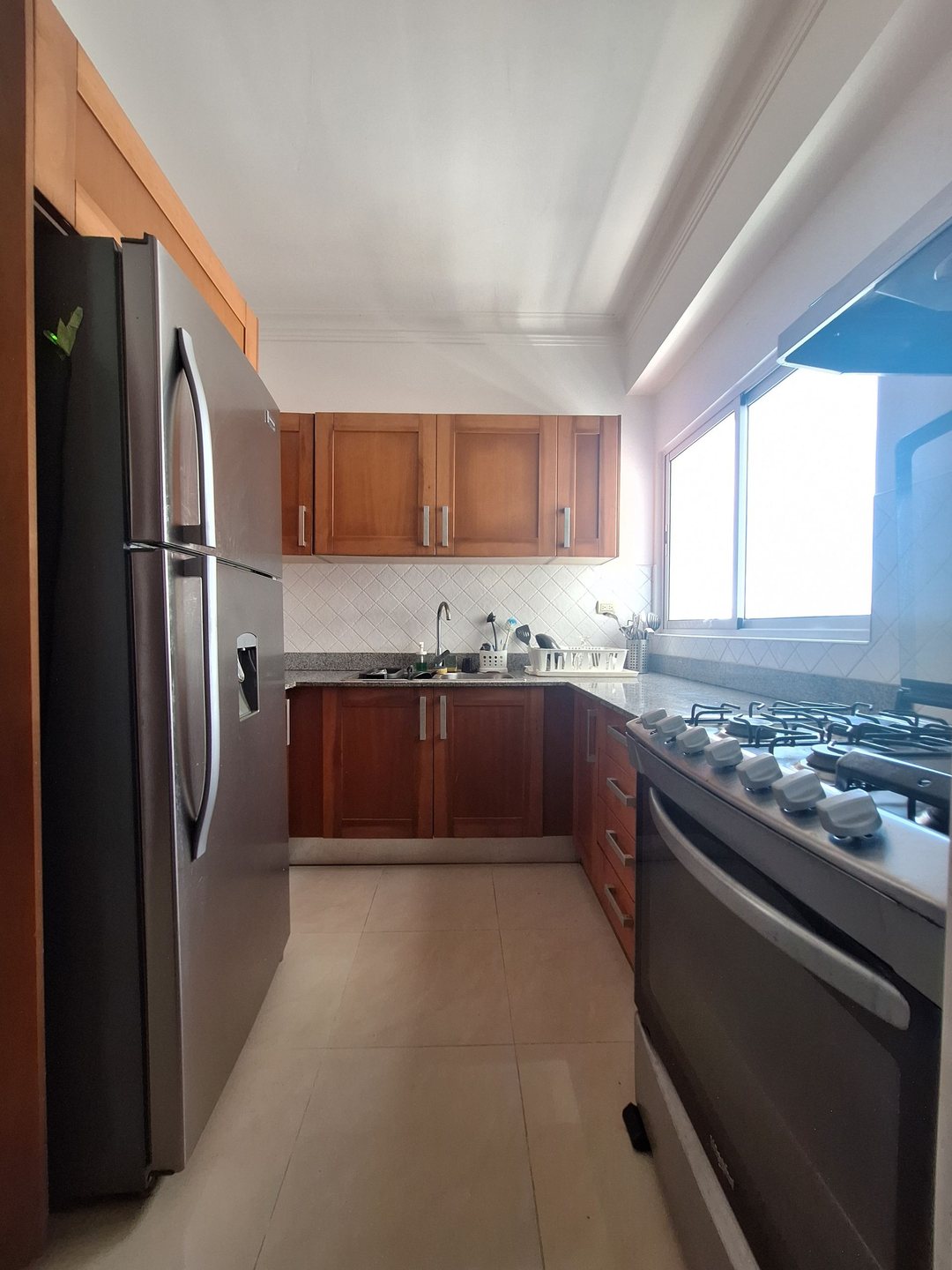 Apto. 3 habitaciones AMUEBLADO en Los Cacicazgos