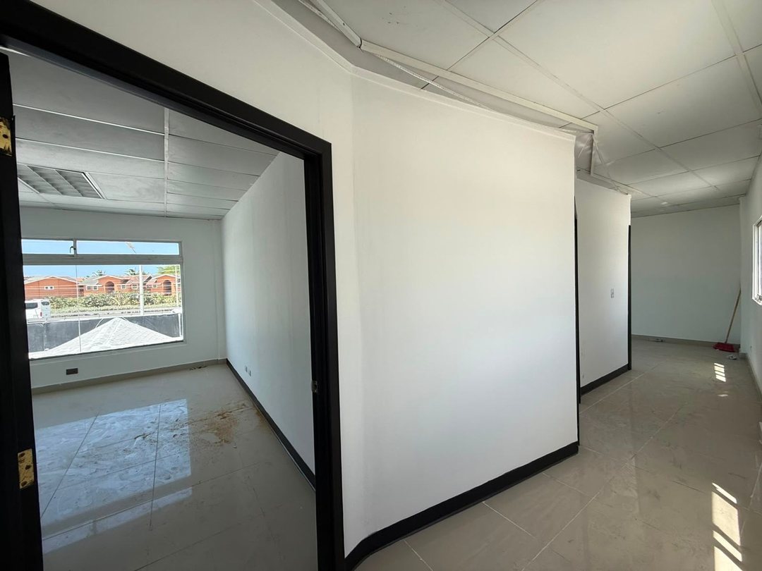 Se renta Local Comercial en la zona de COCOTAL