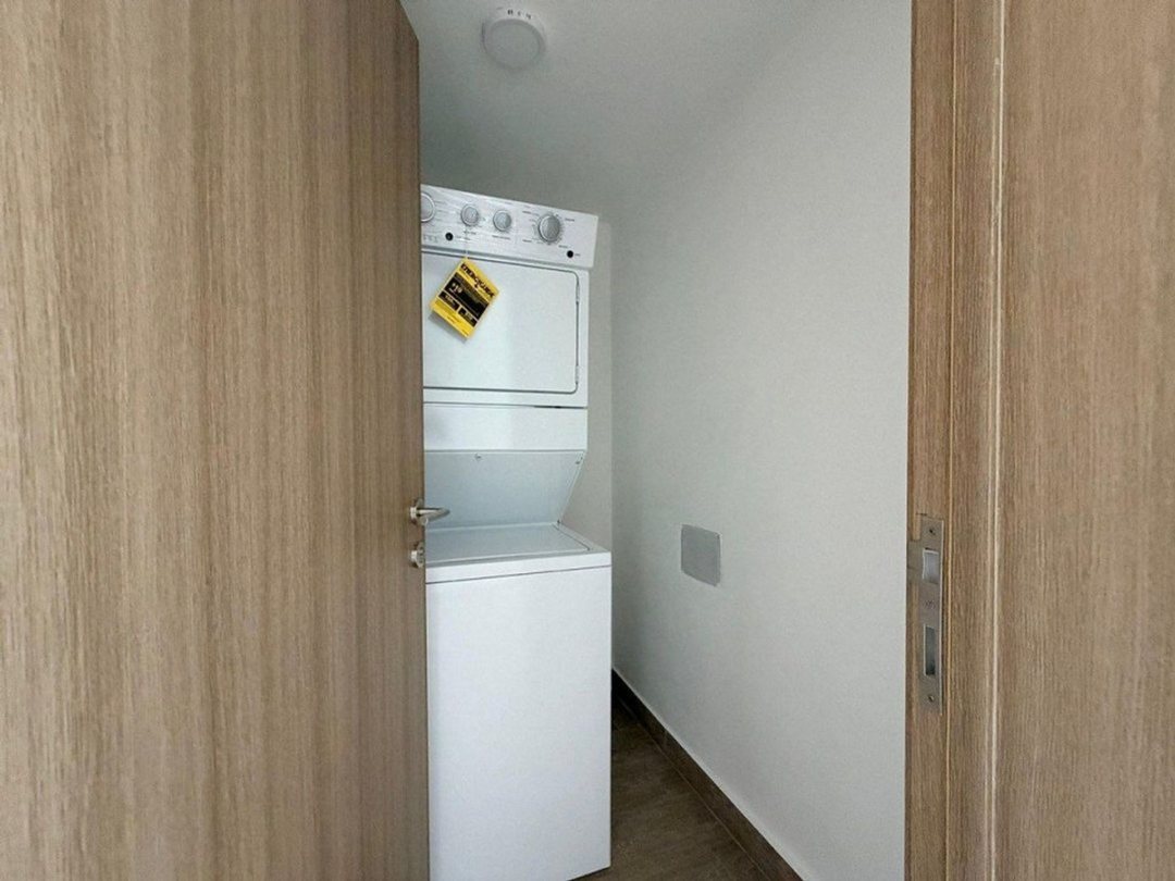 APARTAMENTO EN ALQUILER 2 DORMITORIOS DOWNTOWN PUN