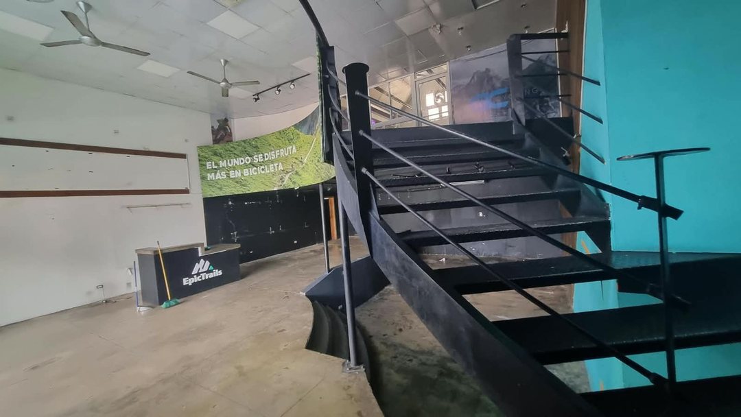 EDIFICIO EN ALQUILER 265 M² AVENIDA DE LOS PRÓCERE