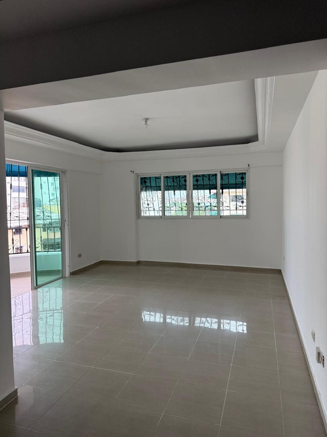 APARTAMENTO EN ALQUILER 3 EN EVARISTO MORALES