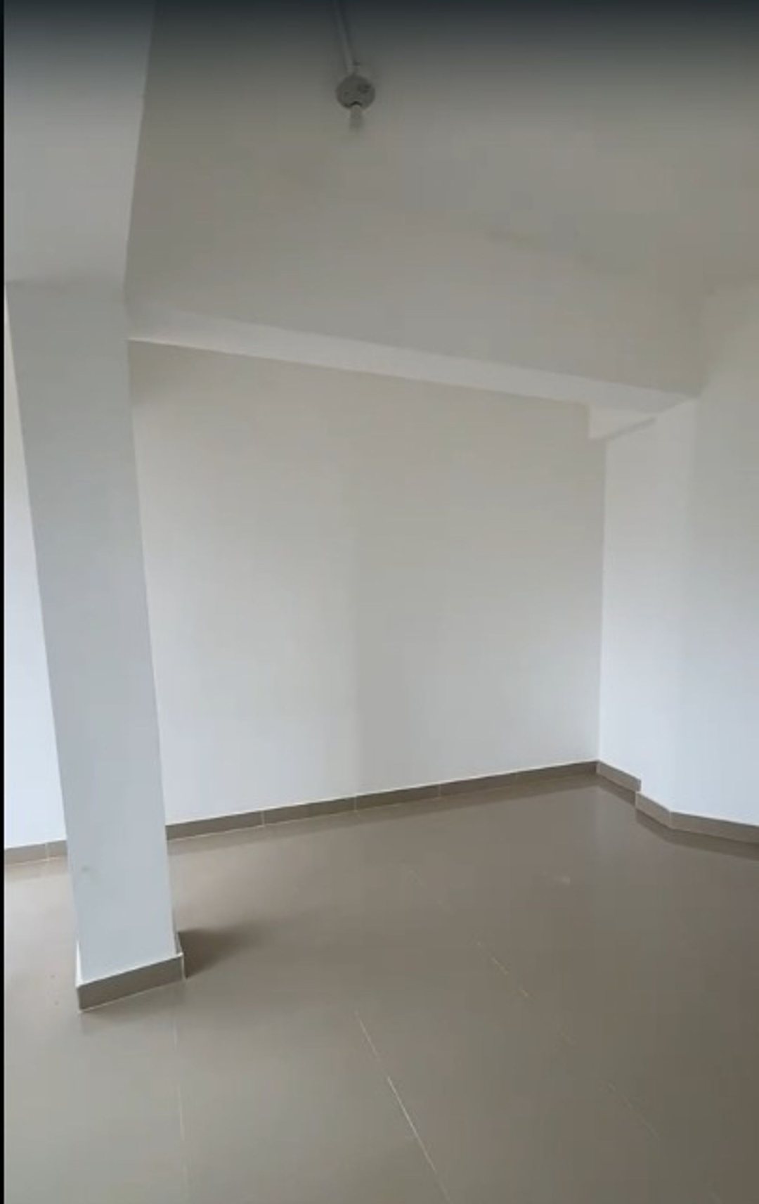 LOCAL COMERCIAL EN ALQUILER 15 M² CABECERA SANTO D
