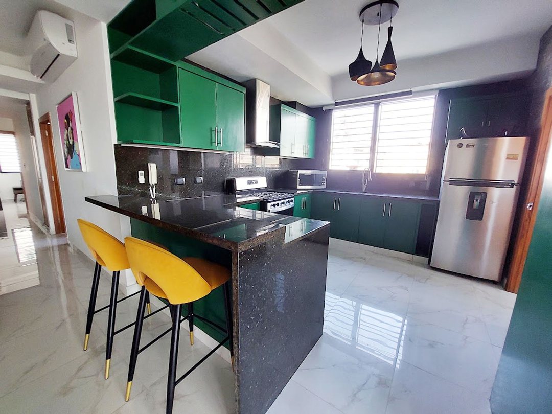 Apartamento Amueblado de 3 habitaciones