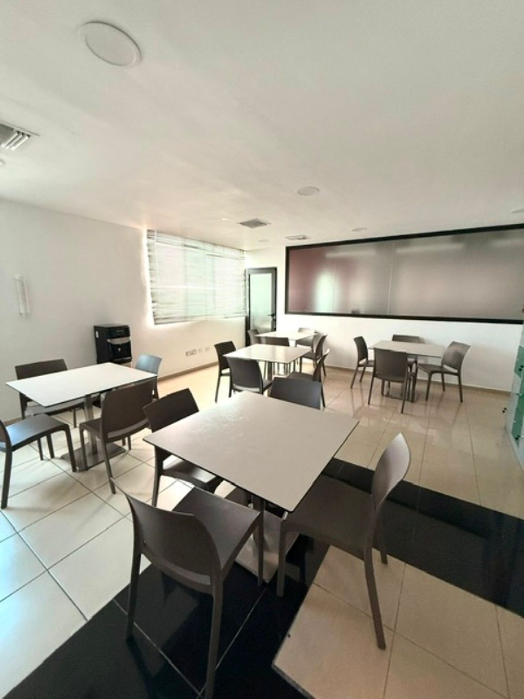 Excelente local de oficina en Piantini