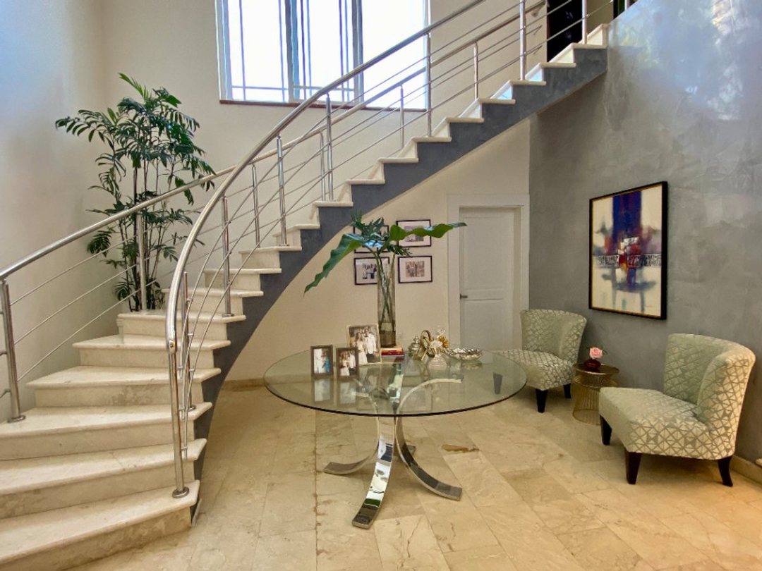 For Sell o Rent House at Isabel Villas