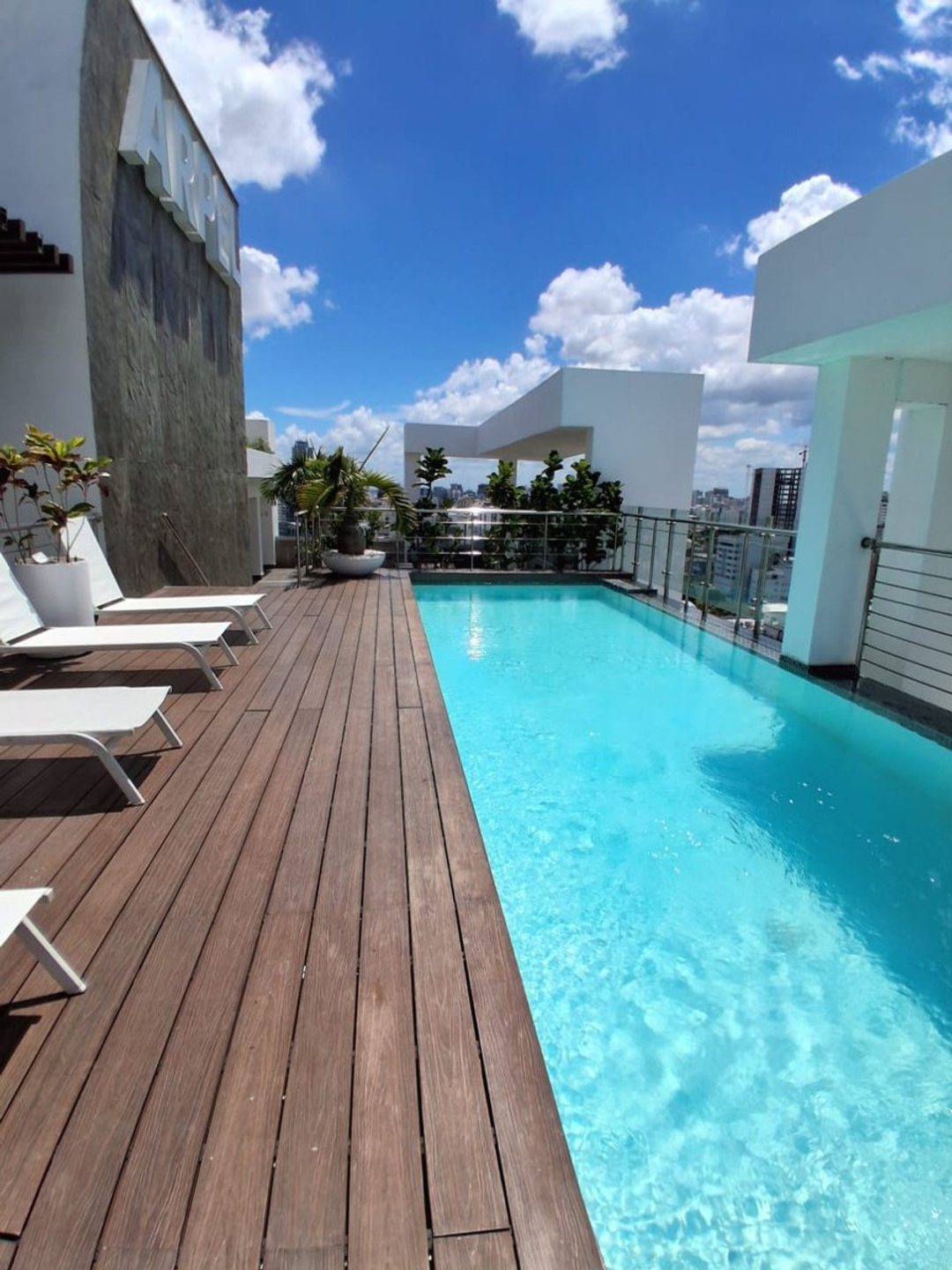 Apartamento amoblado en Piantini, Santo Domingo