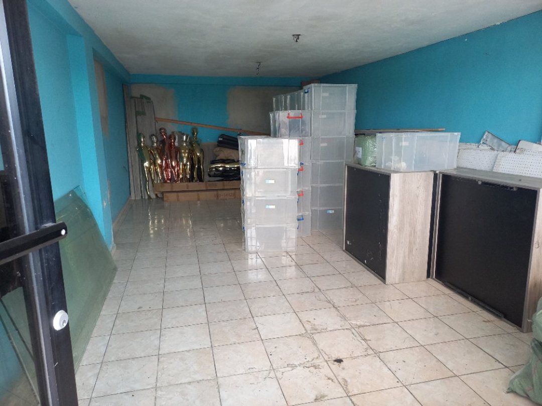 Local Comercial En Villa Carmen, Santo Domingo Est
