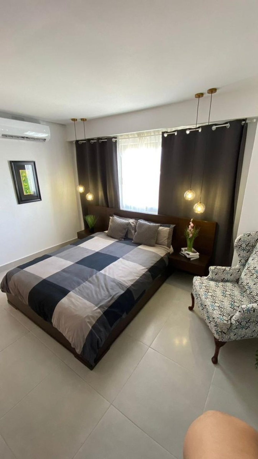 SE ALQUILA APARTAMENTO AMUEBLADO PISO 10