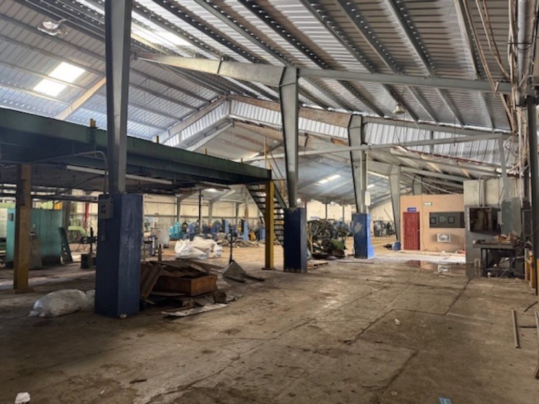 Excelente Nave Industrial en Z. Industrial