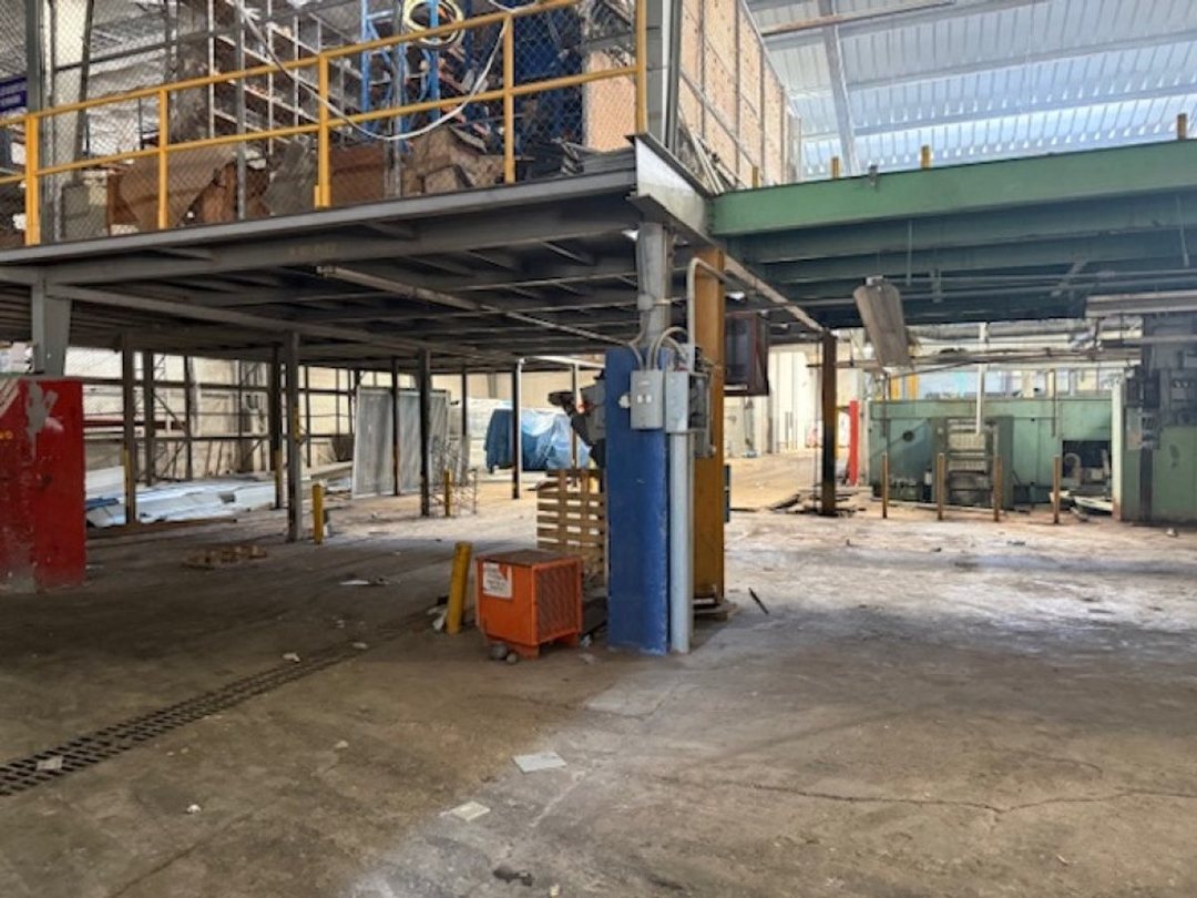 Excelente Nave Industrial en Z. Industrial
